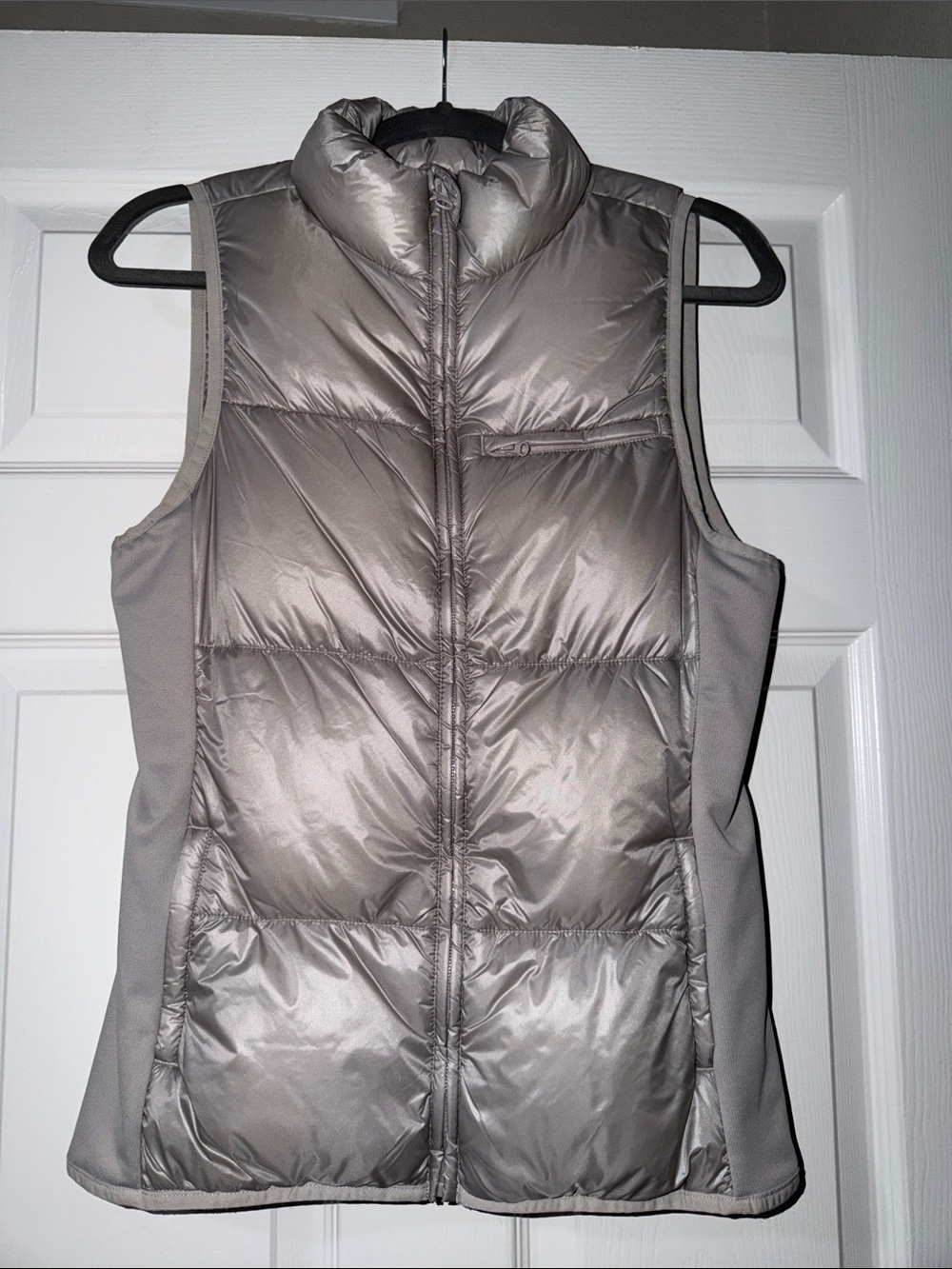 Women's Quilted Sleeveless Puffer Vest - Silver